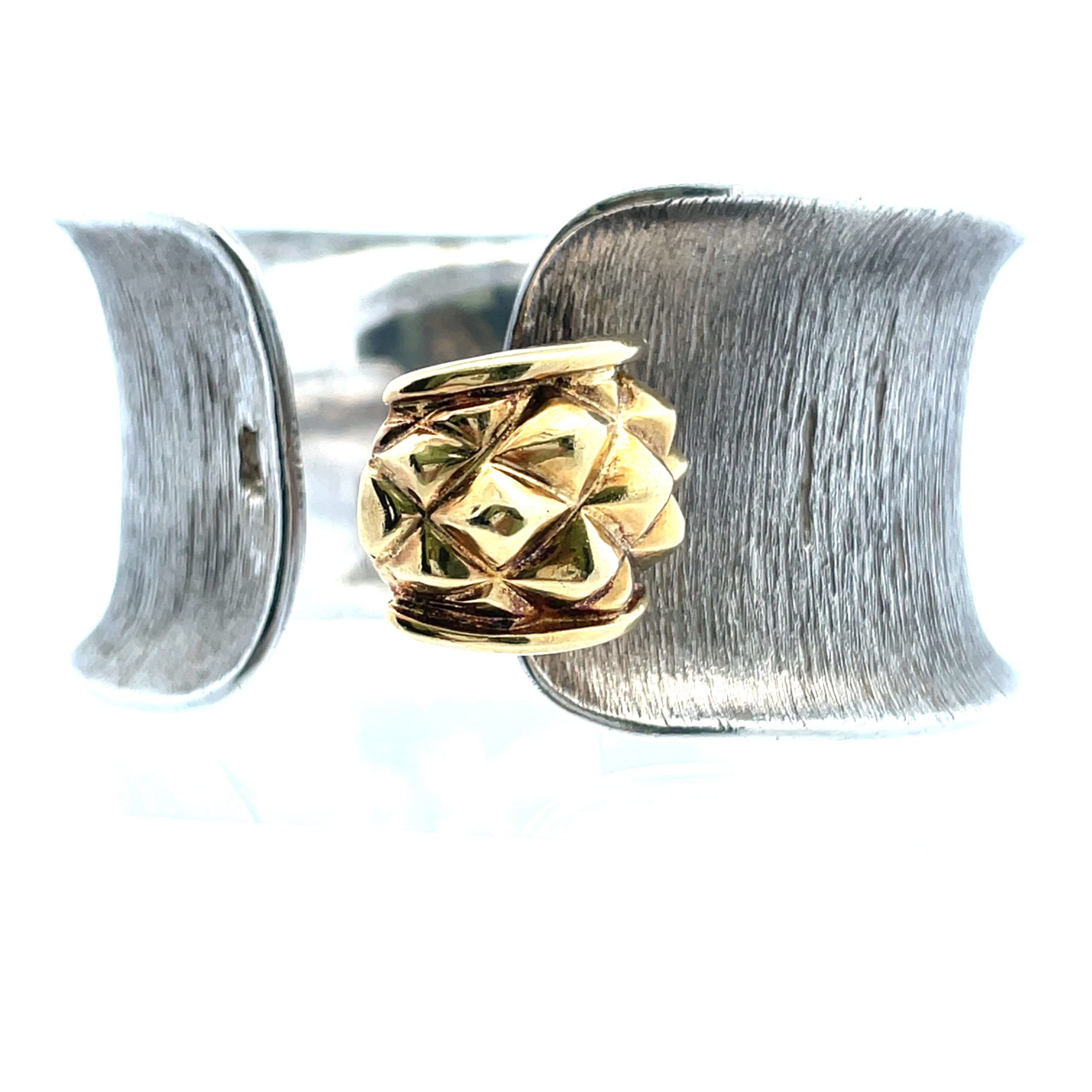 Sal Praschnik: Hinged Cuff Bracelet - Image 3