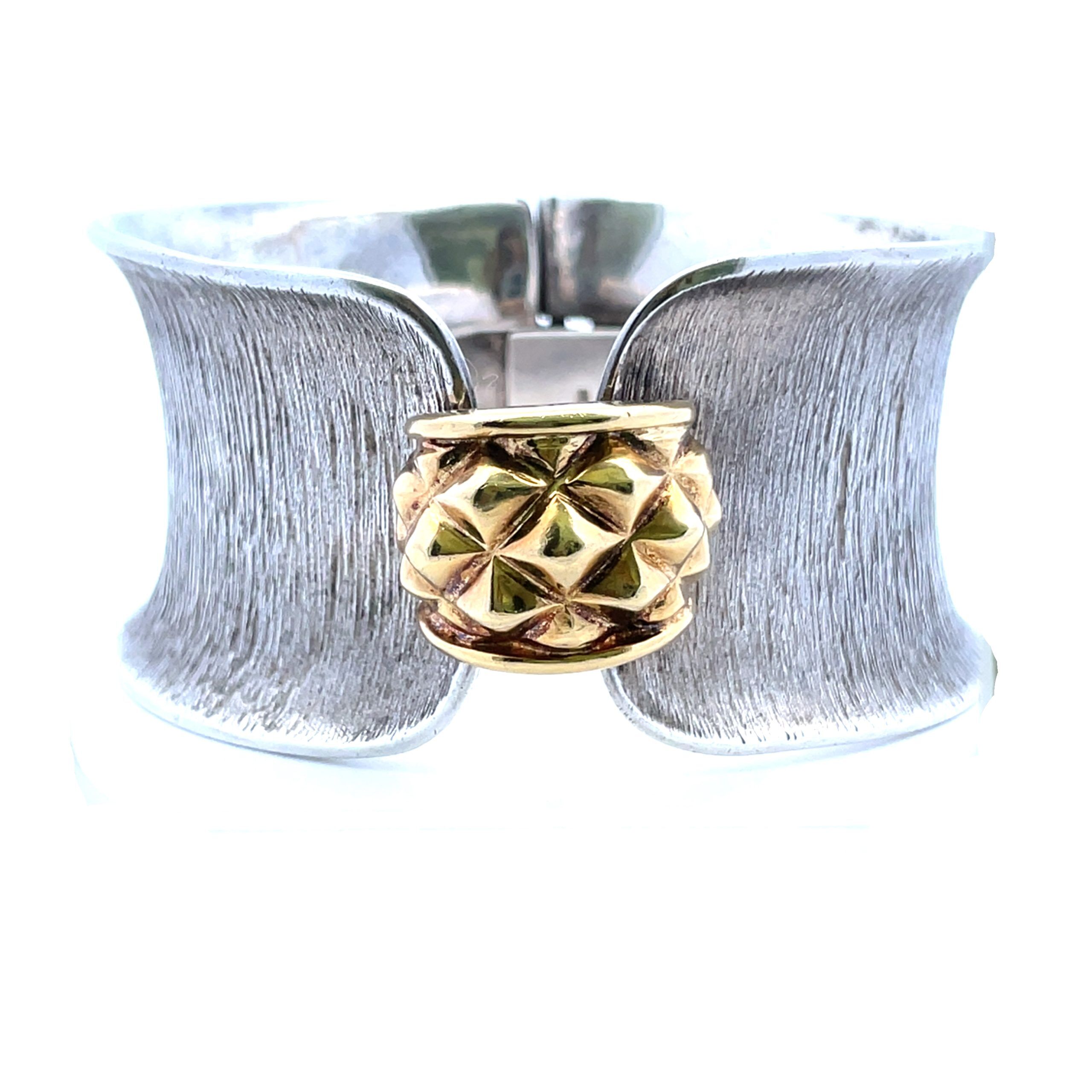 Sal Praschnik: Hinged Cuff Bracelet - Image 4