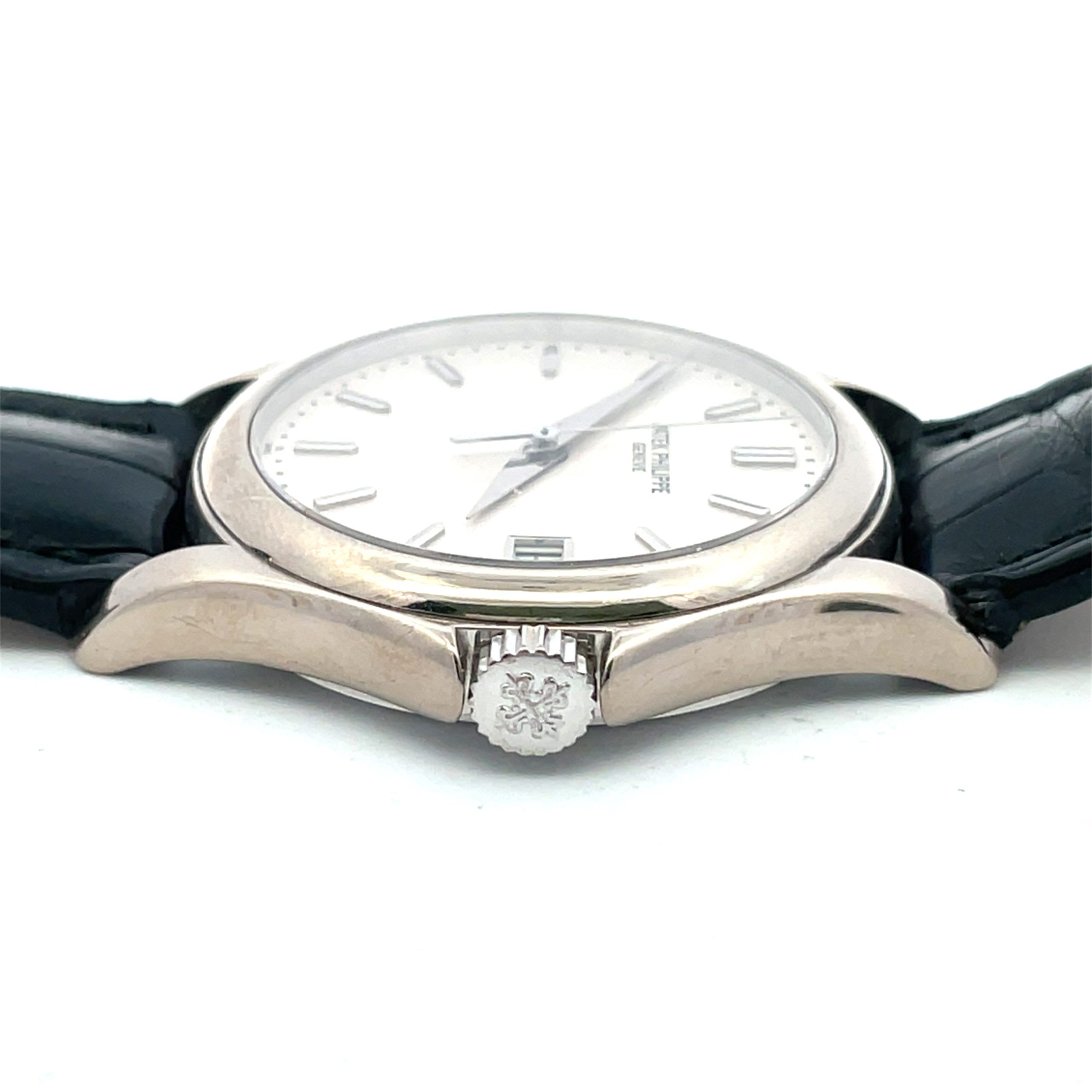 18K Gold Patek Philippe Calatrava Automatic Ref. 5127G - Image 5